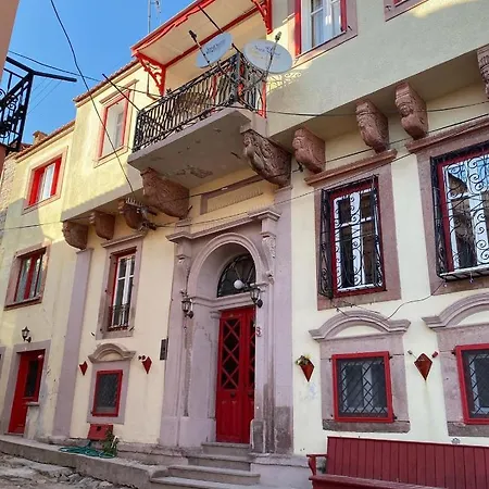 Cunda Bebekli Apartman