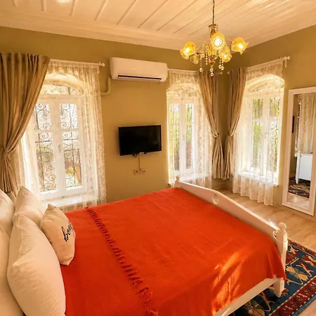 Cunda Bebekli Apartman Ayvalı