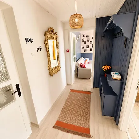 Cunda Bebekli Apartman *