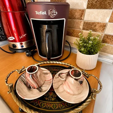 Cunda Bebekli Ayvalı